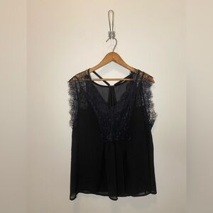 Chic Black Lace Sleeveless Blouse